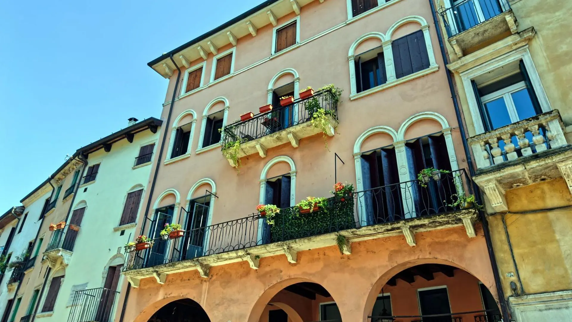 Elegant Apartment In Corso Palladio! Vicenza Italy